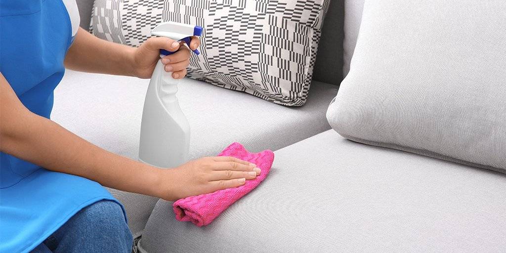 7 секретов чистки мягкой мебели в домашних условиях