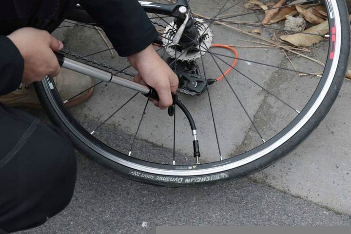 Как правильно накачать шины велосипеда - пошаговая инструкция
