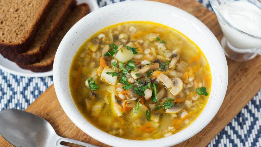 Суп с перловкой: рецепт приготовления, ингредиенты. мясной и грибной суп с перловкой :: syl.ru