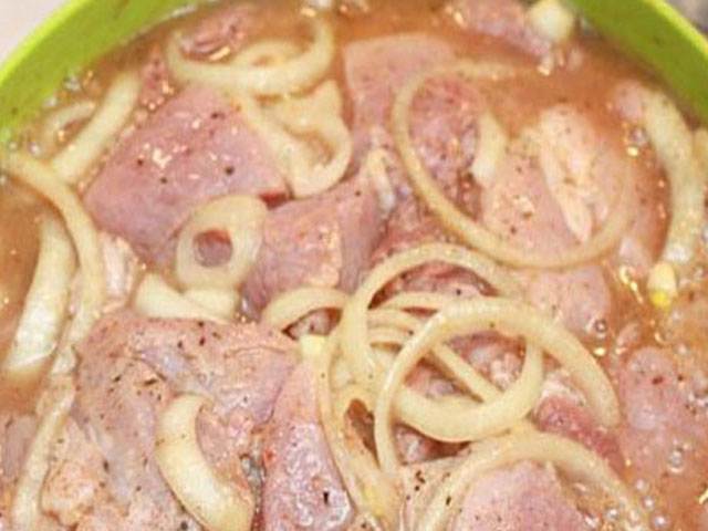 Шашлык из свинины с уксусом и луком: секреты маринада. как приготовить сочный шашлык из свинины с уксусом и луком, с медом