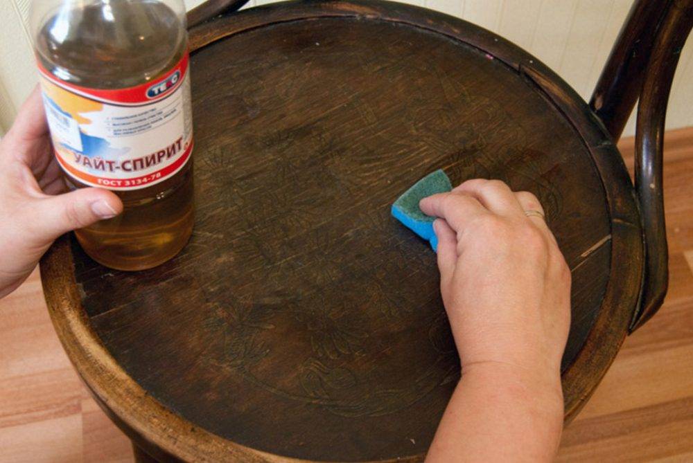 Как снять старую краску с деревянного пола
