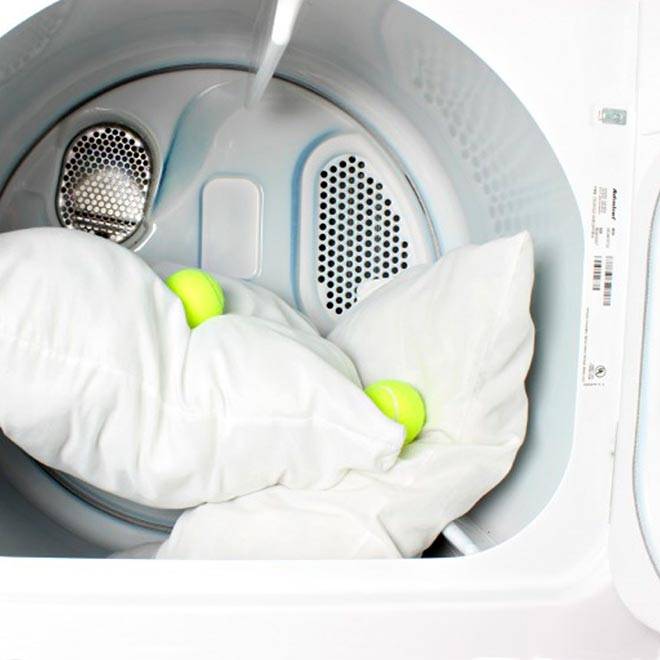Как стирать подушки в стиральной машине: на каком режиме, особенности стирки и сушки подушек
