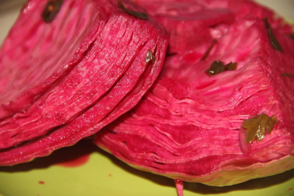 Маринованная капуста со свеклой — очень вкусные рецепты быстрого приготовления