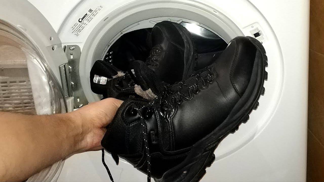Можно ли стирать замшевую обувь - стиральный порошок