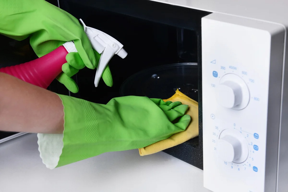 Как убрать запах из микроволновки в домашних условиях, очистка свч от запаха