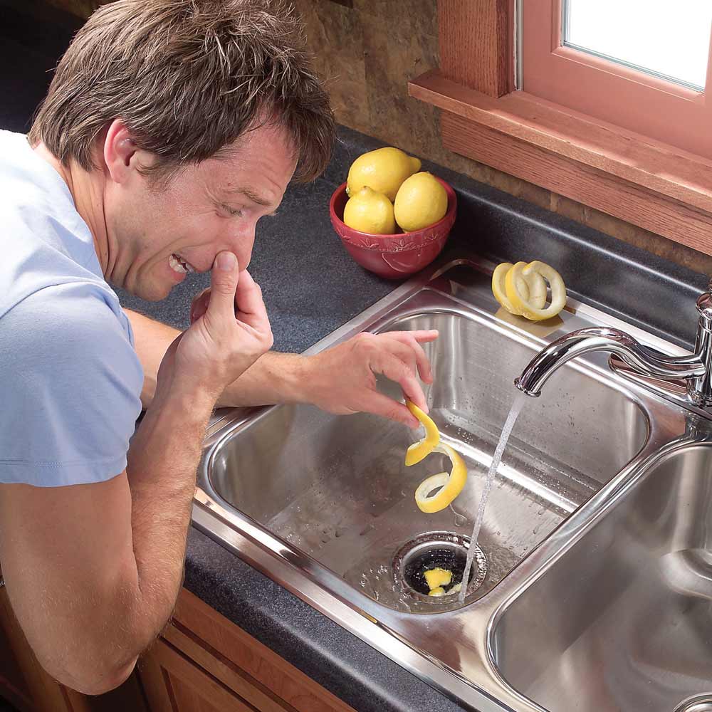 Как устранить запах из раковины на кухне и в ванной