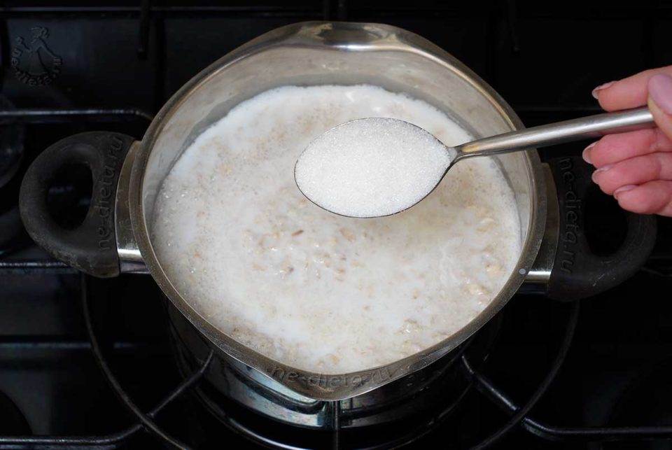 Как приготовить геркулесовую кашу на молоке по пошаговому рецепту с фото