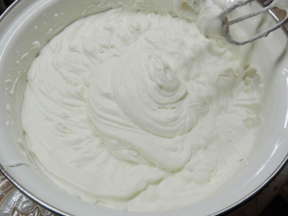 Очень вкусный сметанный крем, рецепты. 7 очень вкусных рецептов. сметанный крем жидкий как загустить. как загустить сметанный крем для торта. как сделать густой сметанный крем для торта.. сметанный кр