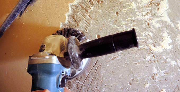 Как очистить стену от старой краски в домашних условиях