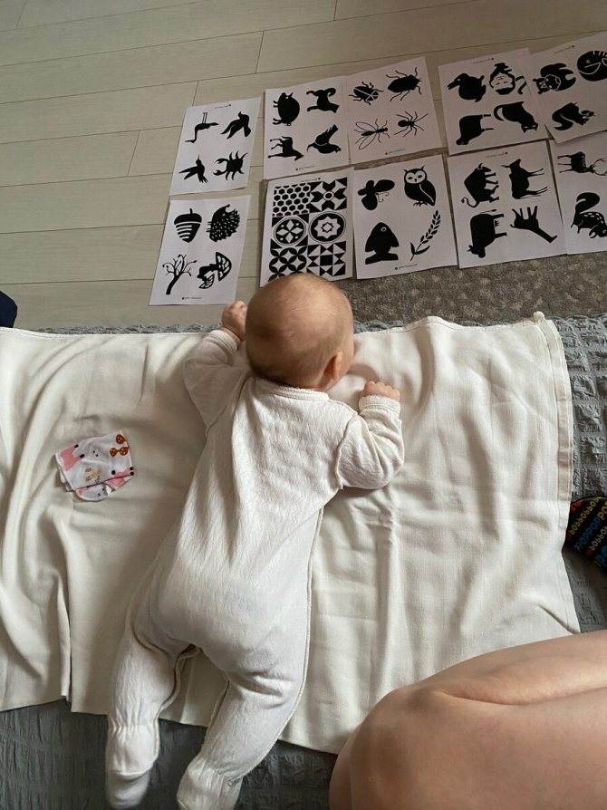 Как выкладывать на живот. выкладываем новорожденного на живот: с какого возраста и как правильно это делать?