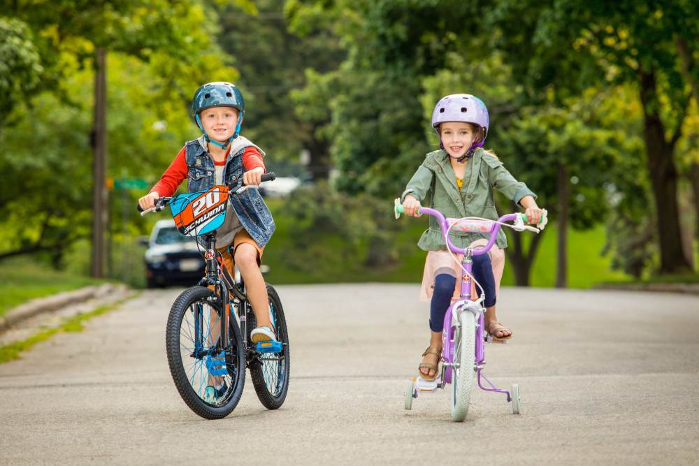 Велосипеды для детей от 2 лет: советы при выборе, обзор моделей, отзывы родителей