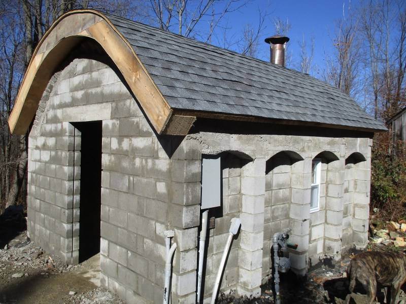 Строительство дома из шлакоблока своими руками от фундамента до крыши
