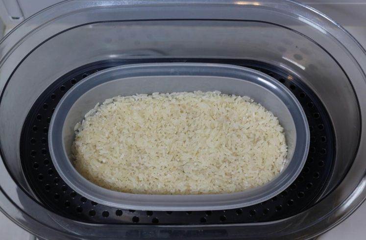 Сколько и как варить рис в пароварке, чтобы он получился рассыпчатым?