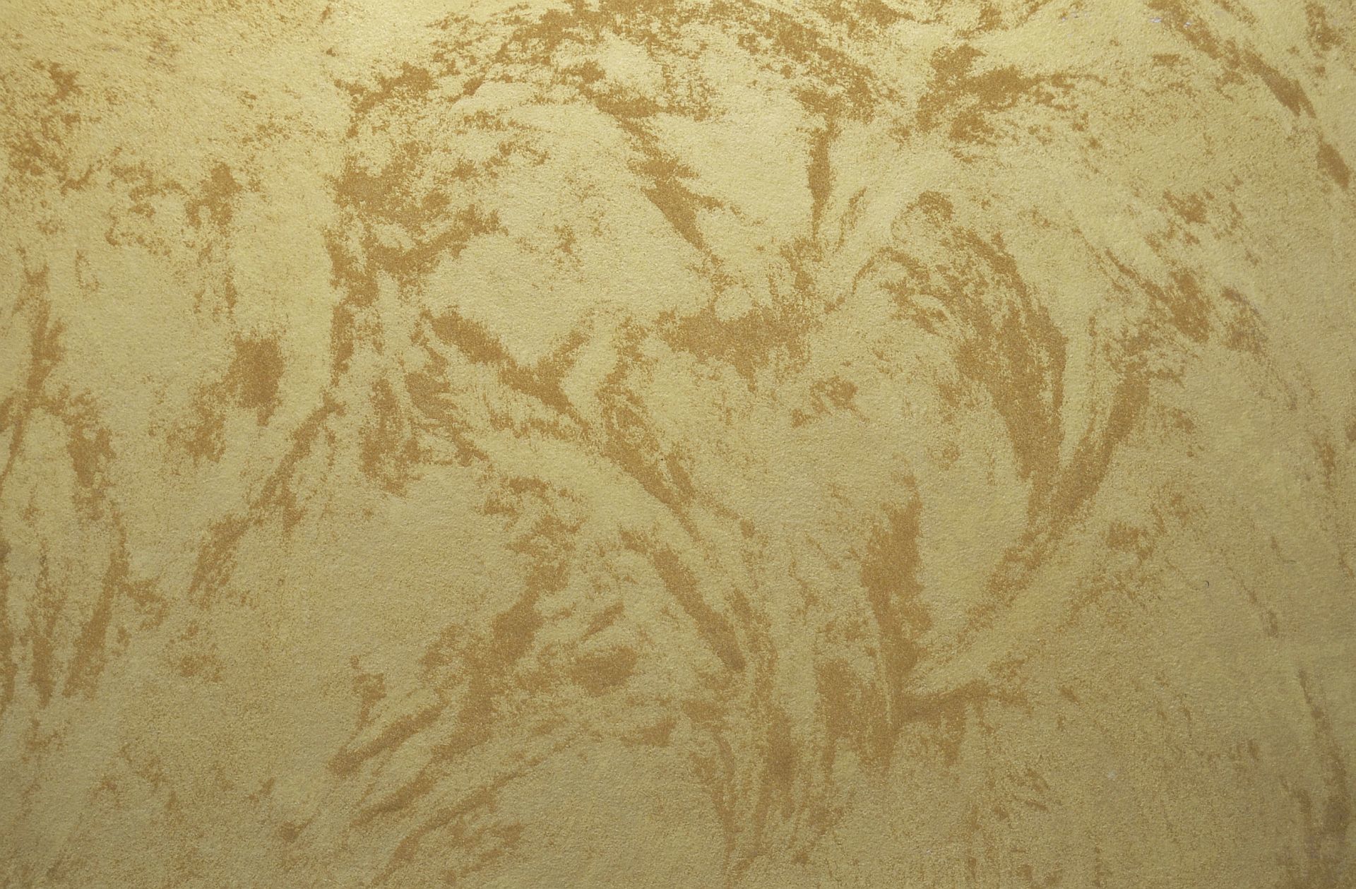Покраска стен декоративной краской с песком