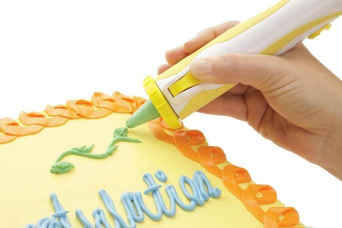 Как красиво украсить торт кремом из шприца