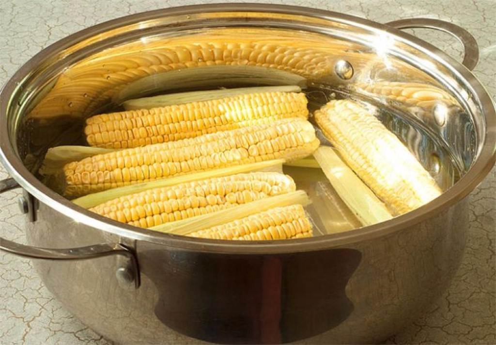 Сколько варить кукурузу в початках, как правильно это делать и как еще можно вкусно ее приготовить в домашних условиях: пошаговые рецепты с фото selo.guru — интернет портал о сельском хозяйстве