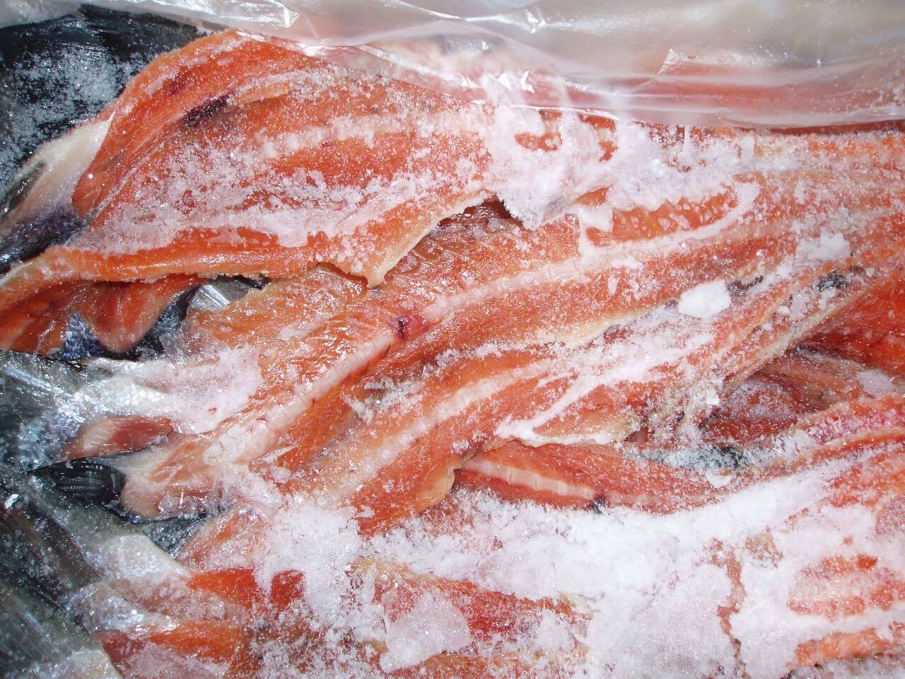Как правильно солить и мариновать рыбу: сколько времени нужно для безопасной засолки и как долго красную и белую в домашних условиях?