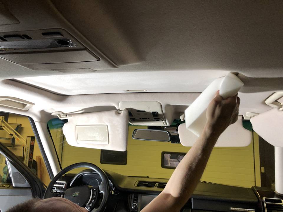 Чем обтянуть потолок в машине своими руками