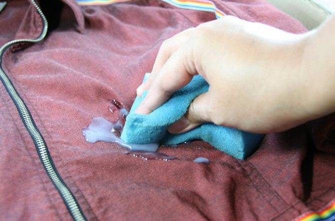Как убрать пластилин с одежды и других поверхностей