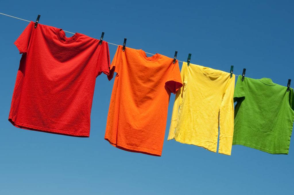 Как быстро высушить одежду после стирки