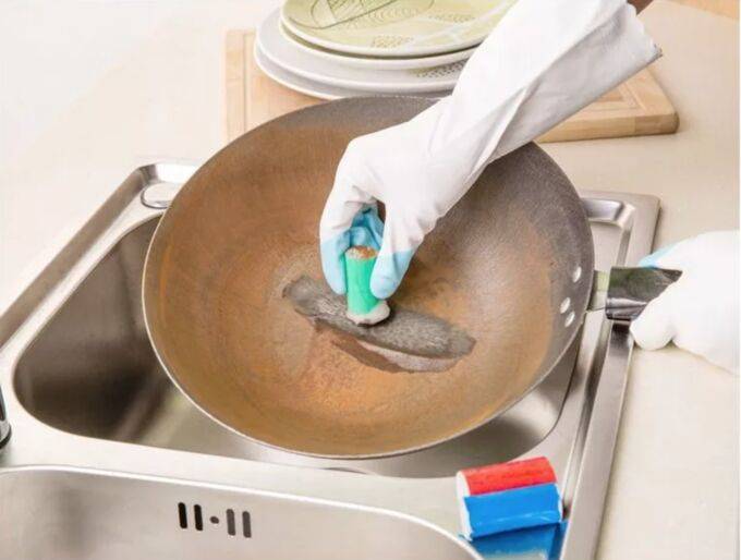 Избавление от ржавчины на чугунной сковороде — как убрать и отмыть