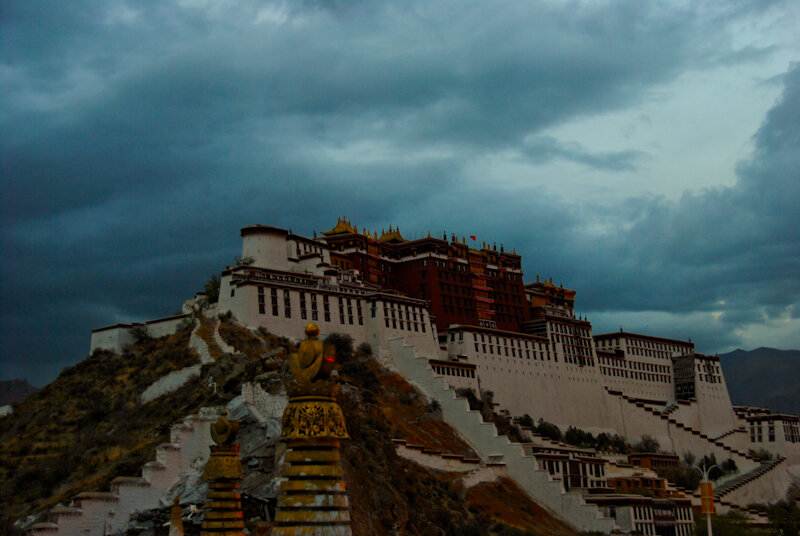 Святыни тибетских монастырей. тайны страны снегов