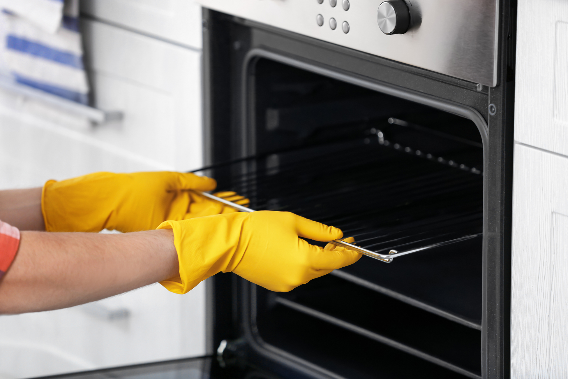 Как почистить духовку от жира и нагара в домашних условиях: топ способов