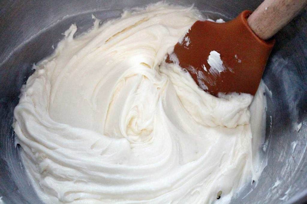 Варианты приготовления крема для торта на сливках: 6 рецептов