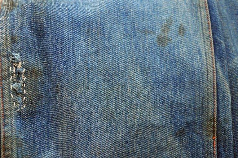 Проверенные рецепты и способы, как отстирать джинсы от травы в домашних условиях