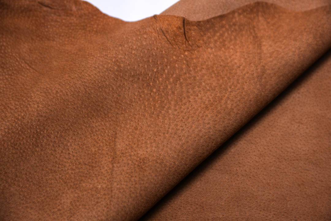 Спилок — слой натуральной кожи, из которого изготавливают одежду и обувь
