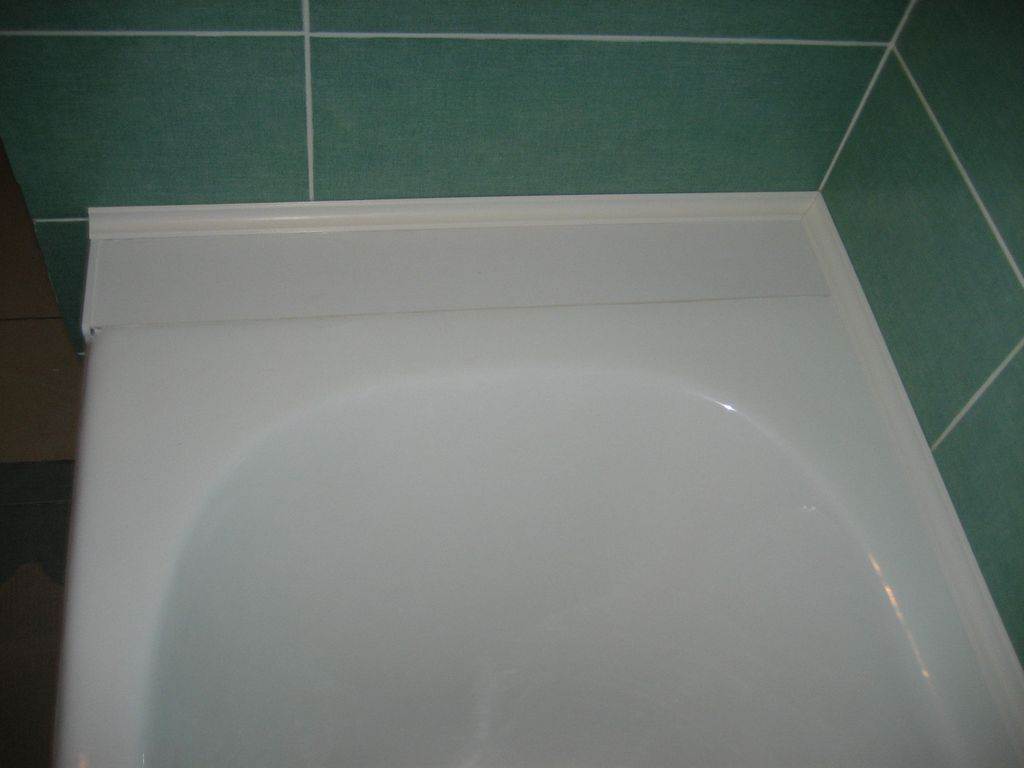 Чем заделать щель между стеной и ванной: советы профессионалов