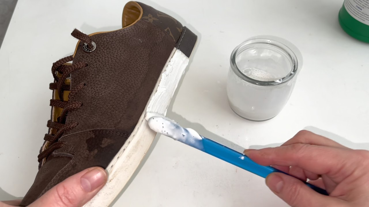 Как чистить обувь из нубука в домашних условиях