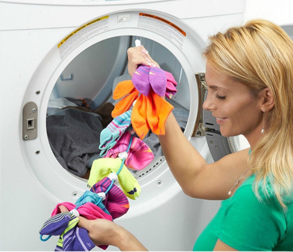 Как стирать шерстяные носки в стиральной машине и вручную
