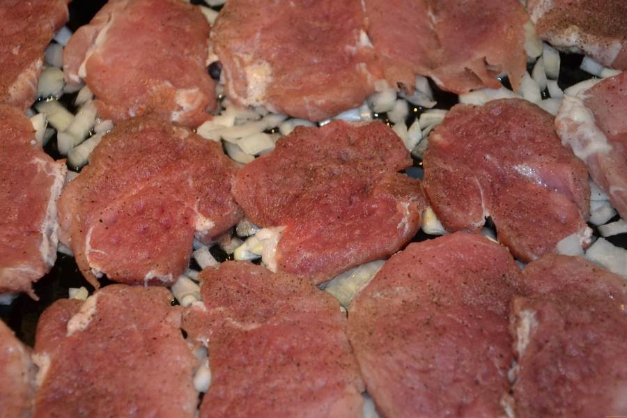 Сочные отбивные из свинины — рецепты приготовления в духовке