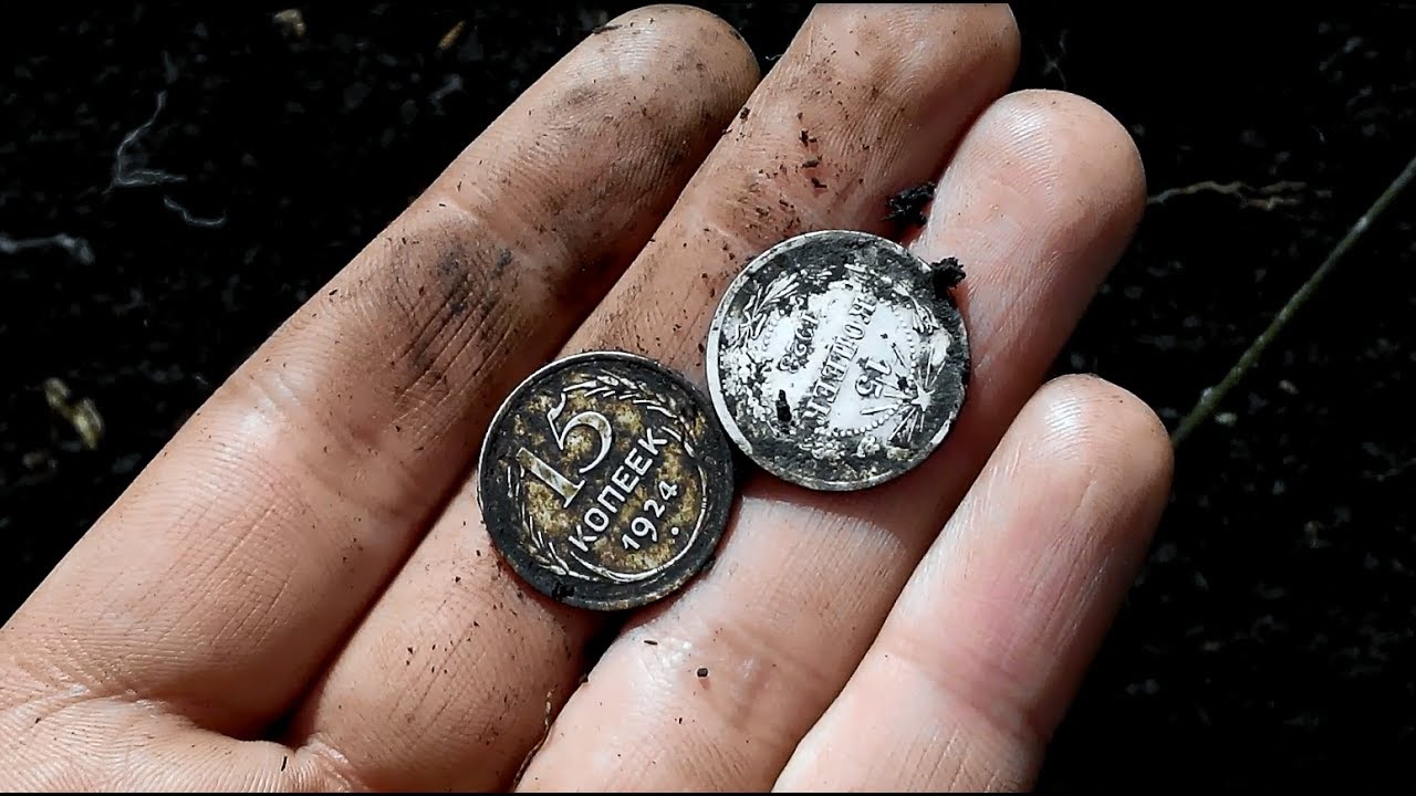 Киш монета. Находки монет. Находки монет металлоискателем. Клад серебряных монет. Находки серебряных монет.