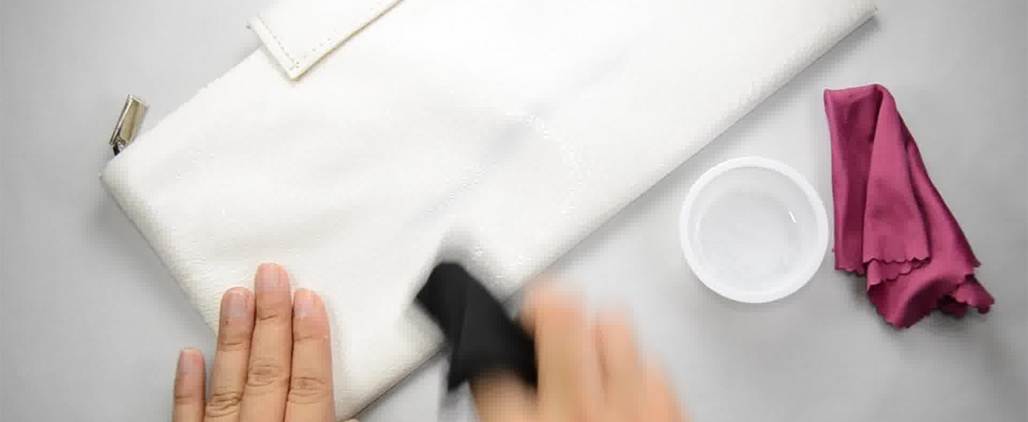 Как почистить белую кожаную сумку в домашних условиях, лучшие методы
