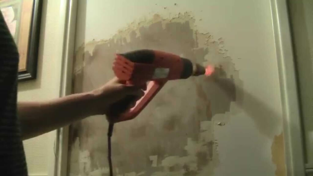 Как смыть водоэмульсионную краску с потолка