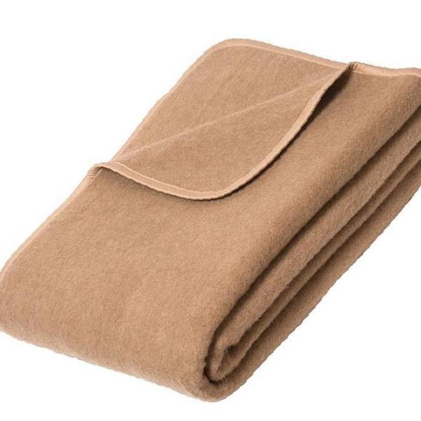 Как правильно стирать одеяла и подушки из верблюжьей шерсти