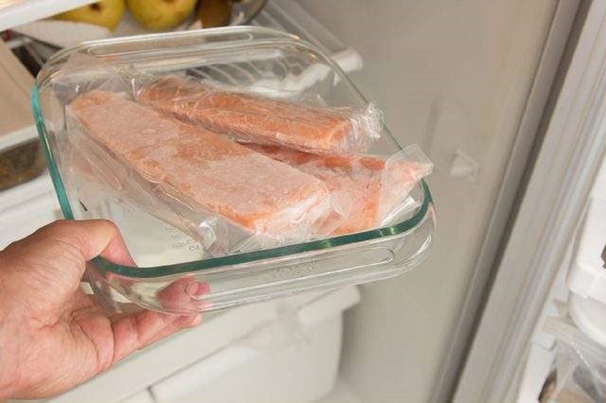 Как хранить копченую рыбу: можно ли заморозить копчености в домашних условиях
