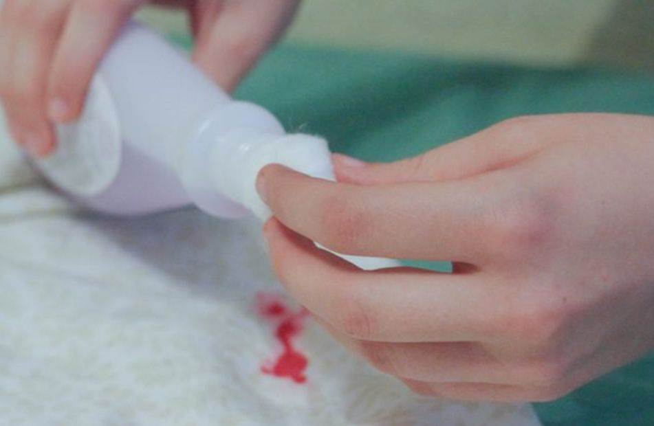 Как очистить лак для ногтей с ткани - wikihow