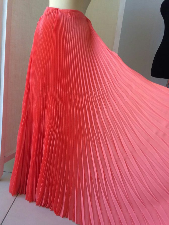 Как стирать плиссированную гофрированную юбку плиссе из полиэстера