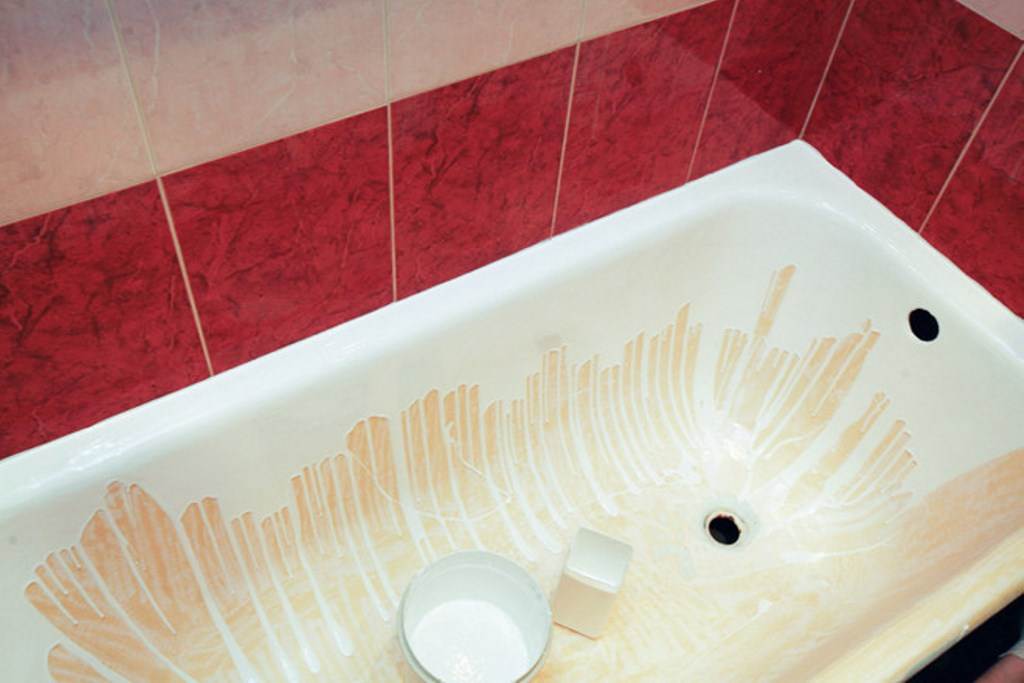 Как в домашних условиях можно правильно покрасить чугунную ванну